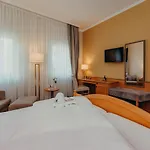 Jungclaus 3* Wentorf bei Hamburg