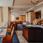 Jungclaus Otel 3*