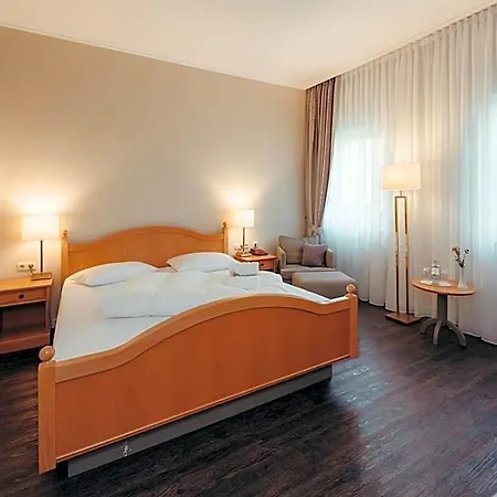 Jungclaus 3* Wentorf bei Hamburg
