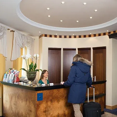 Jungclaus 3* Wentorf bei Hamburg