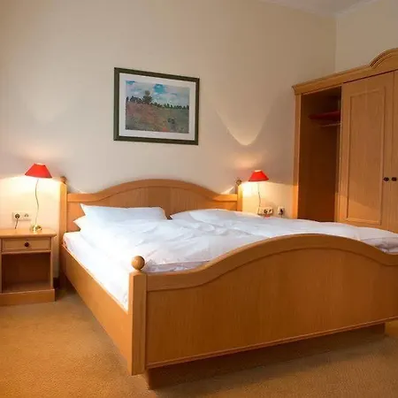 Jungclaus Hotel 3*